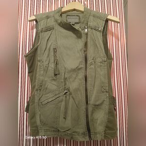 Brand new Marrackech olive green sleeveless vest size large